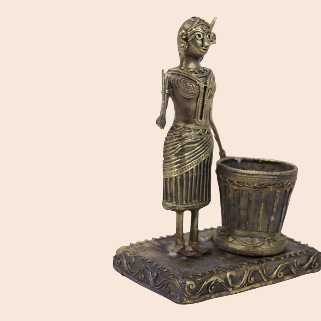 Dokra Pensholder showpice - Handcrafted Indian Art (View 3) | Art Angan