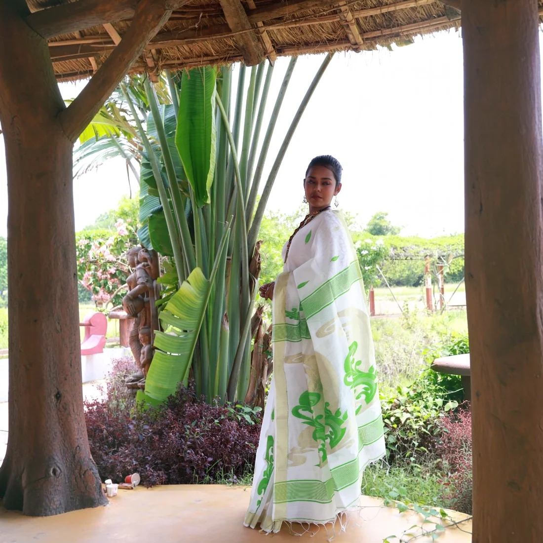 Shubhra Kalka Handwoven Handloom Saree Thumbnail 3