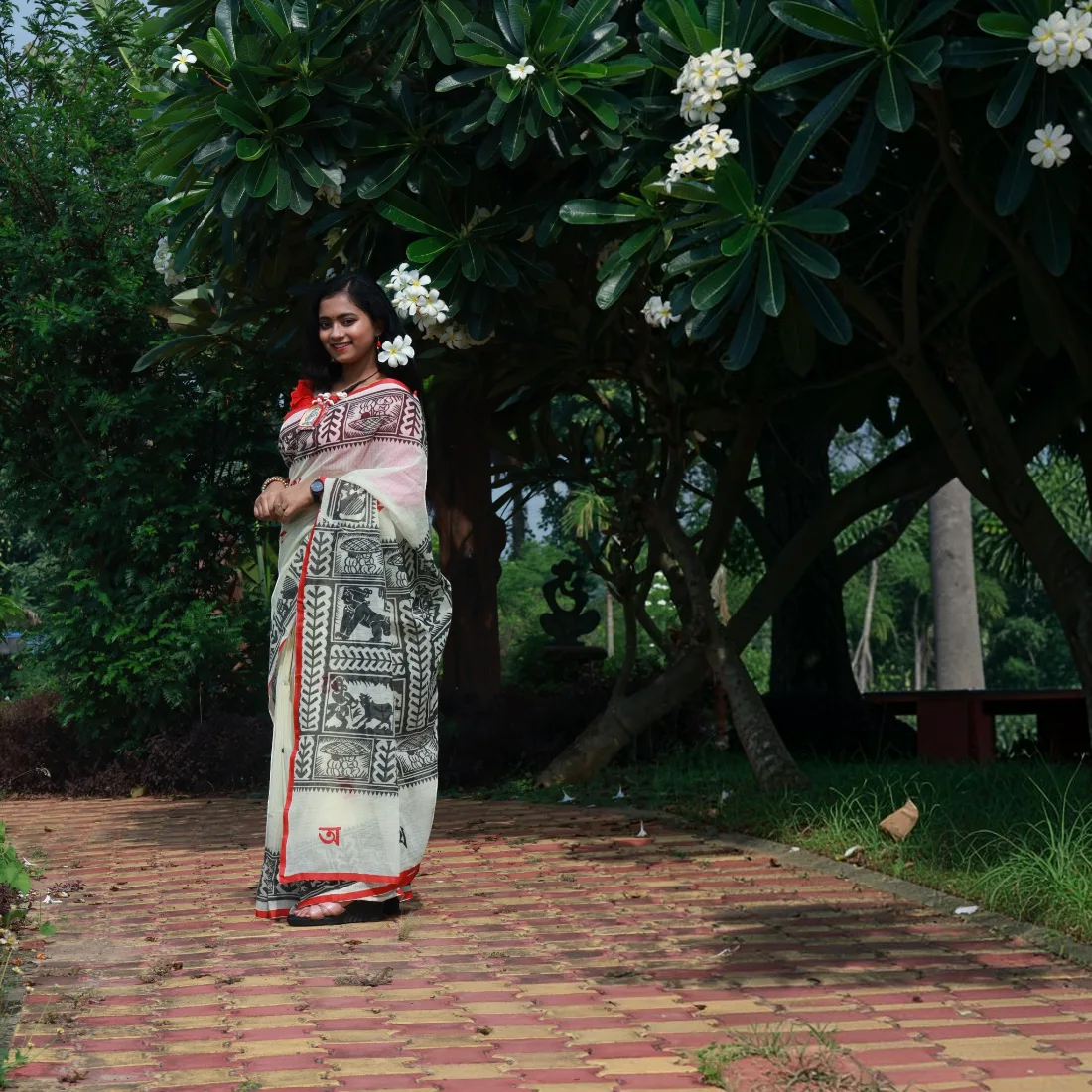 Barnika Sanskriti Appliqué Cotton Saree Thumbnail 4