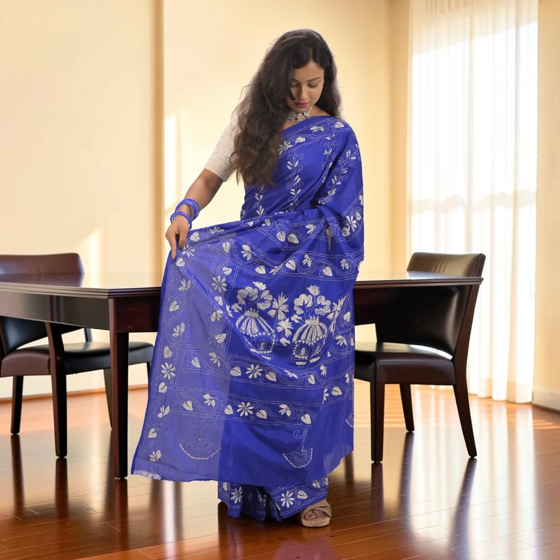 Neelisha Royale Kantha Stitch Bangalore Silk Saree Thumbnail 5