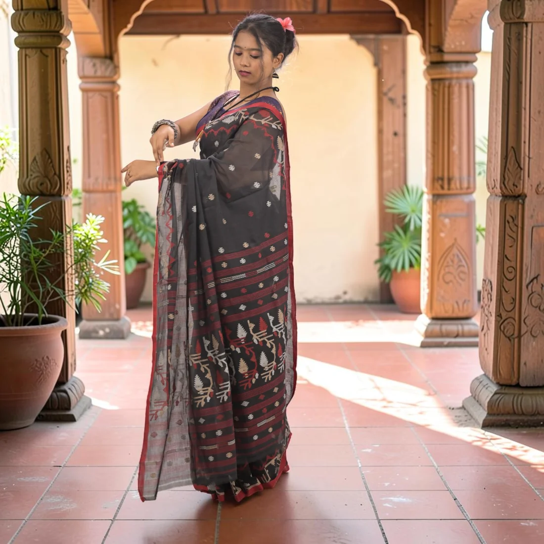 Nishika Noir Soft Jamdani Saree Thumbnail 5