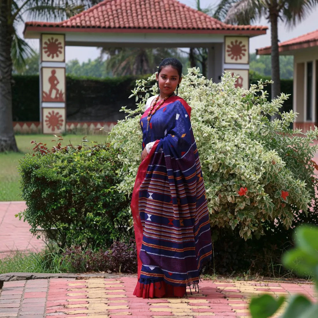 Neelambara Artisan Khadi Cotton Saree Thumbnail 5