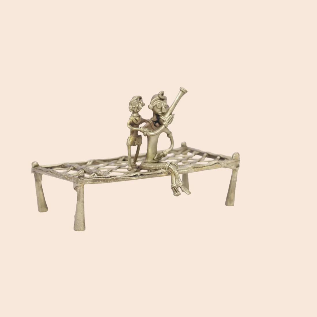 Handcrafted Dokra Mother and Child on Charpai – Traditional Brass Figurine Thumbnail 3