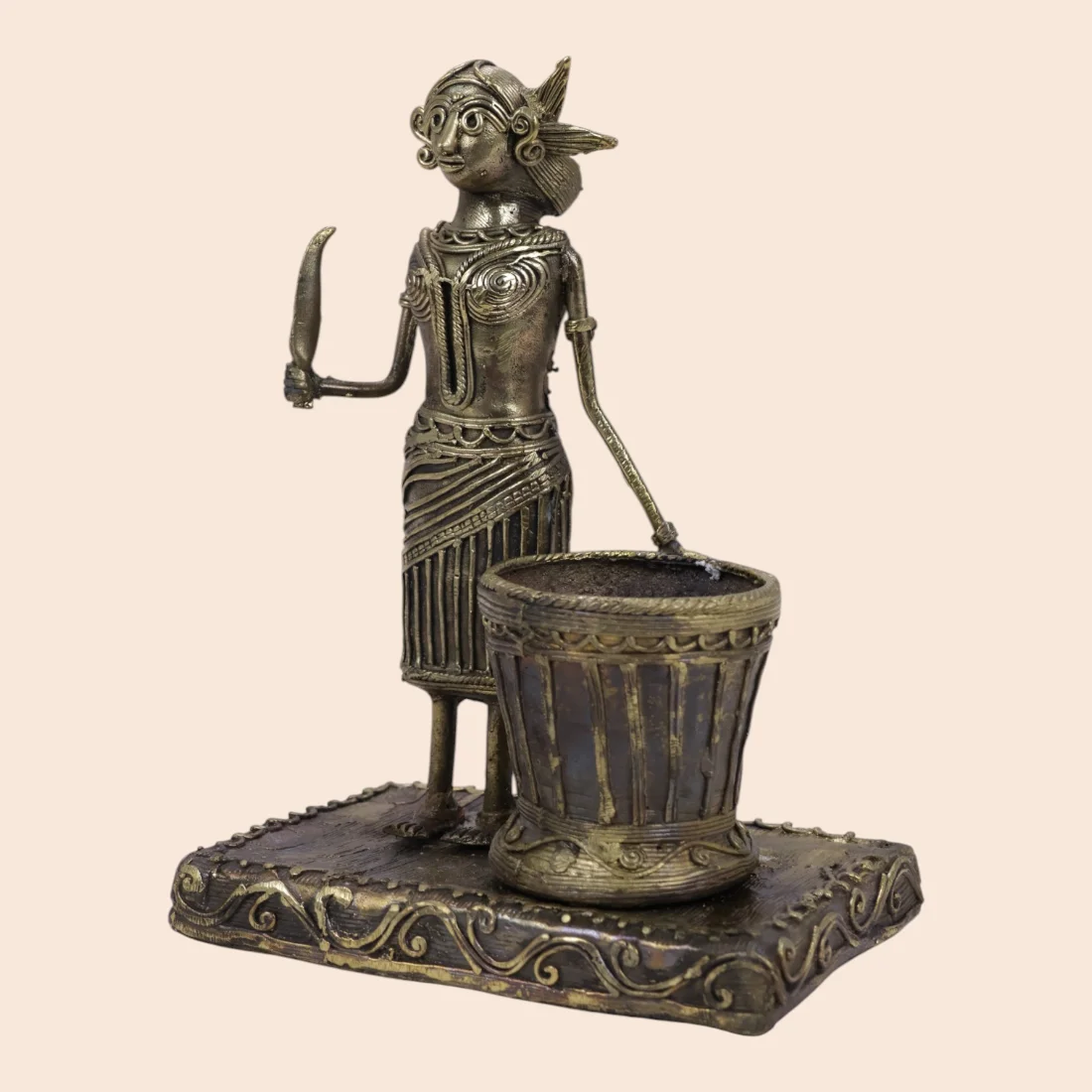 Handcrafted Dokra Tribal Woman Pen Holder – Traditional Brass Desk Organiser Thumbnail 4