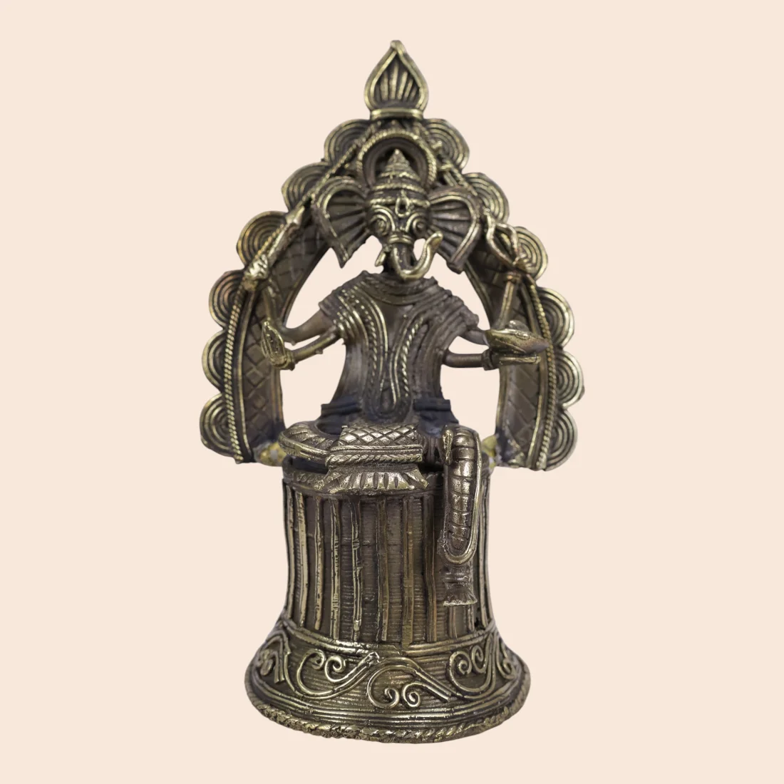 Handcrafted Dokra Tribal Woman Under Decorative Arch – Traditional Brass Sculpture Thumbnail 2
