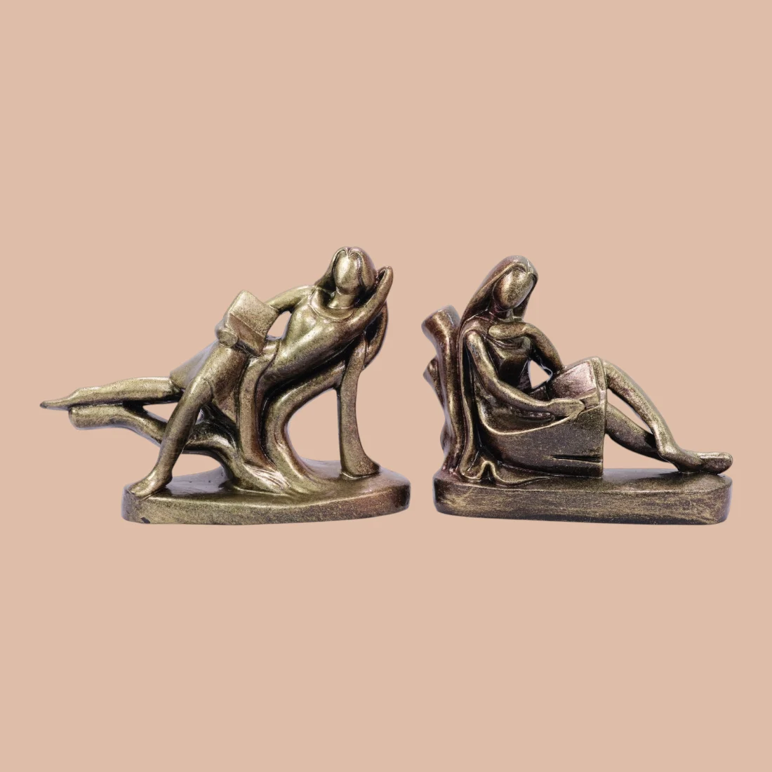 Handcrafted Krishnanagar Clay Bengali Couple Figurine – Traditional Decorative Art Thumbnail 4