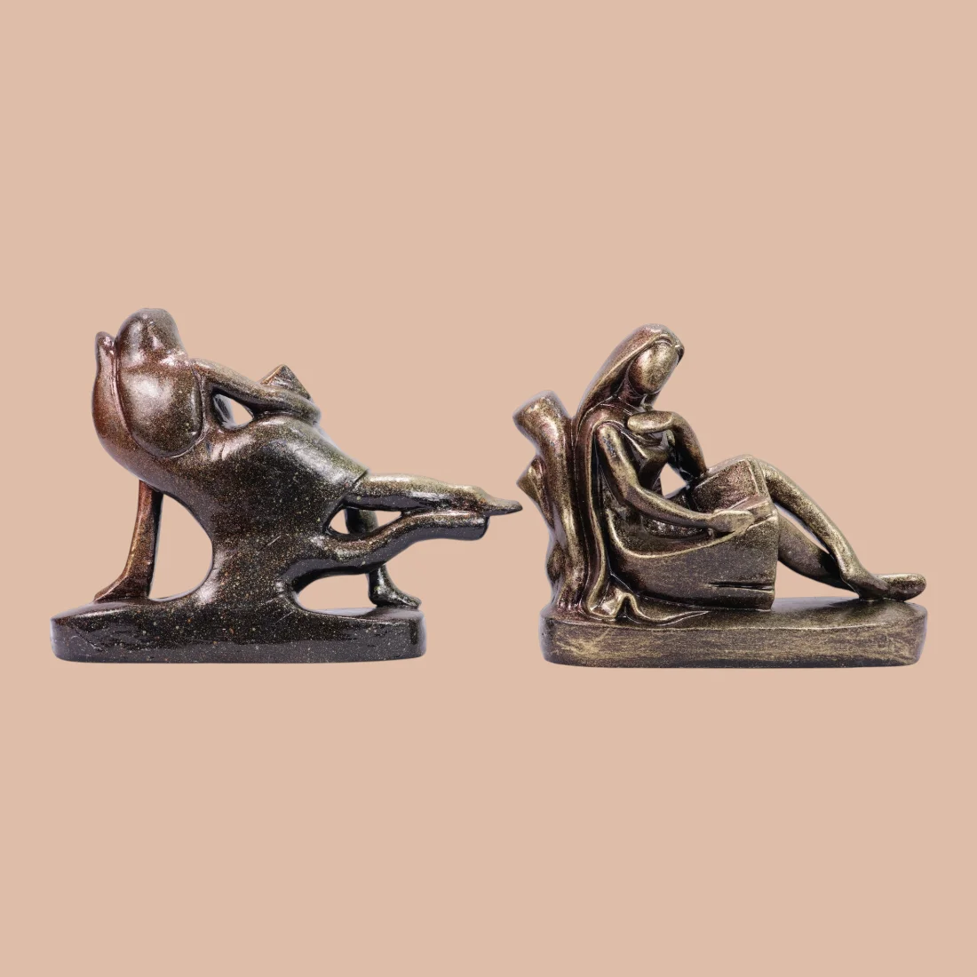 Handcrafted Krishnanagar Clay Bengali Couple Figurine – Traditional Decorative Art Thumbnail 3